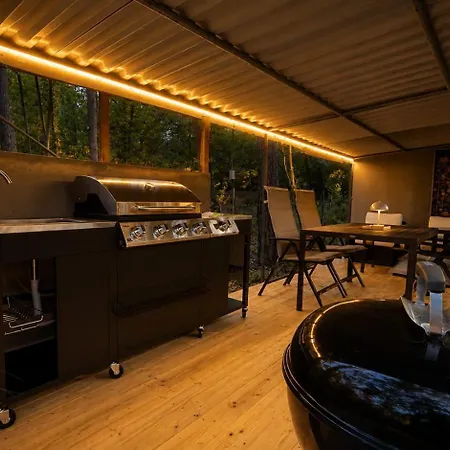 Holiday home Domky V Kersku Hradistko (Nymburk)